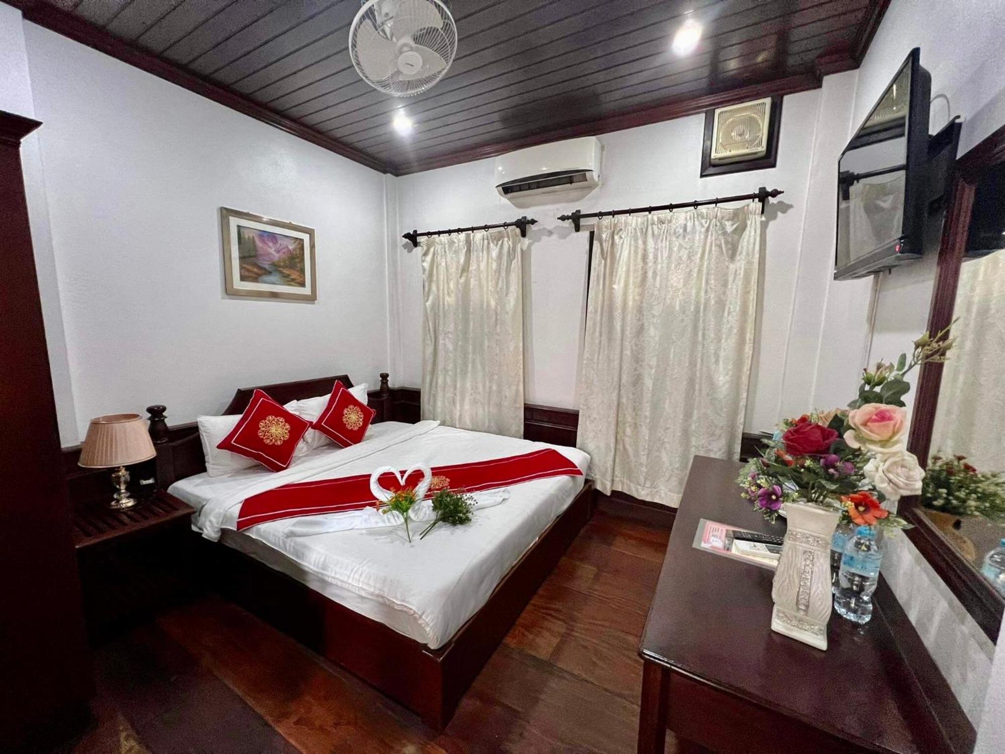 Villa Vieng Sa Vanh Hotel Luang Prabang Exterior photo