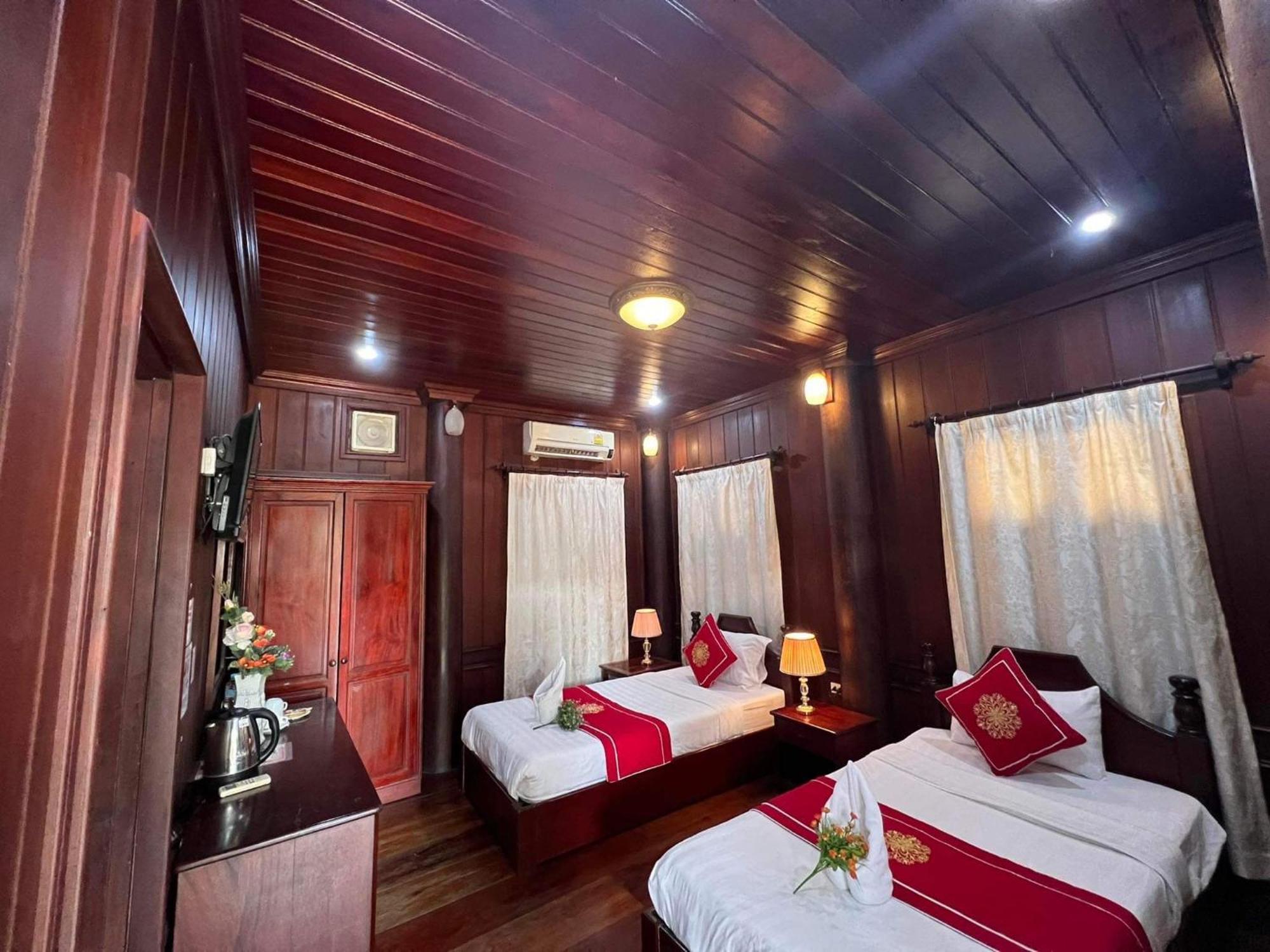 Villa Vieng Sa Vanh Hotel Luang Prabang Exterior photo