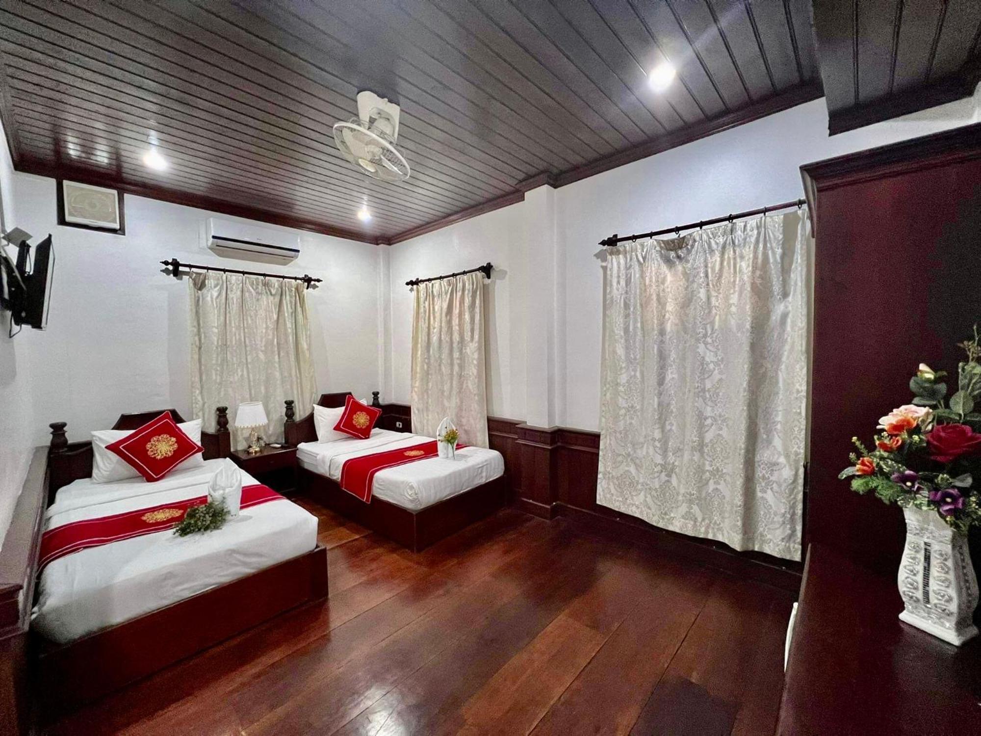 Villa Vieng Sa Vanh Hotel Luang Prabang Exterior photo